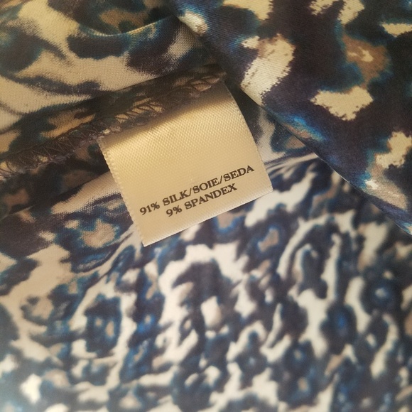 ANN TAYLOR SILK Longsleeve blouse button down  size 00P - Picture 4 of 5